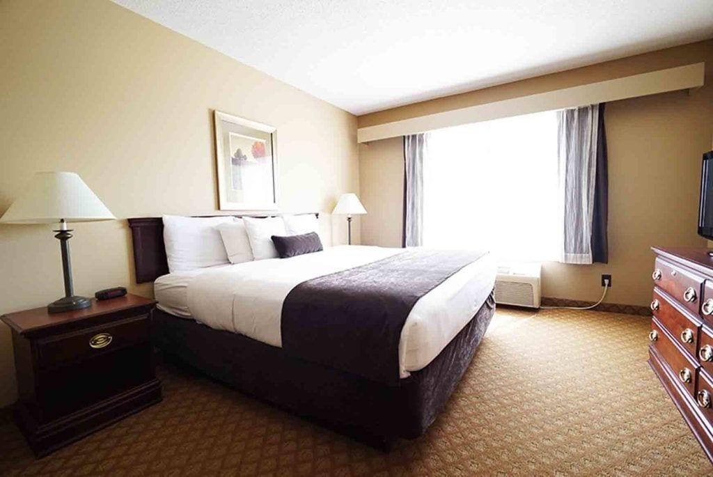 Town & Country And Hotel