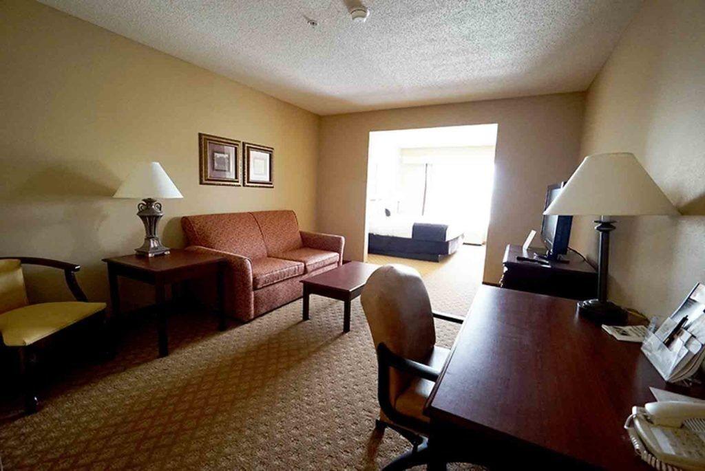 Hotel Town & Country And