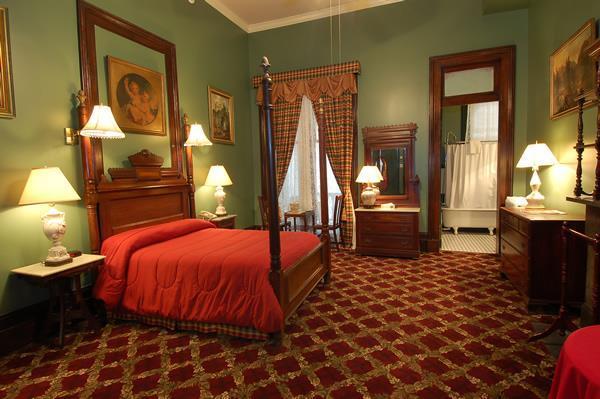 Town & Country And Hotel