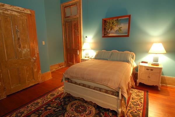 Hotel Town & Country And Quincy